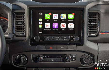 2022 Nissan Frontier, multimedia screen